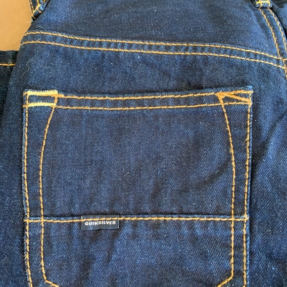 Quiksilver boys jeans size 24.  Xlnt cond - Picture 8 of 11